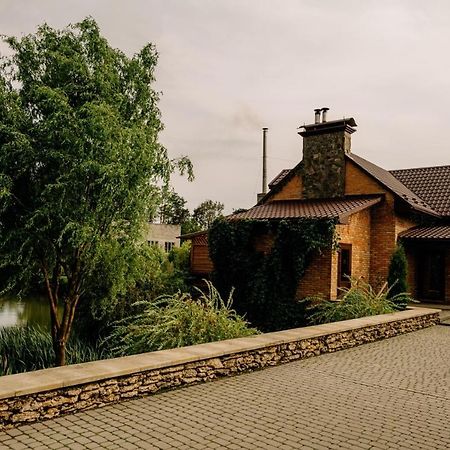 Готельно-Ресторанний Комплекс Прованс Парк Potchaïv Extérieur photo
