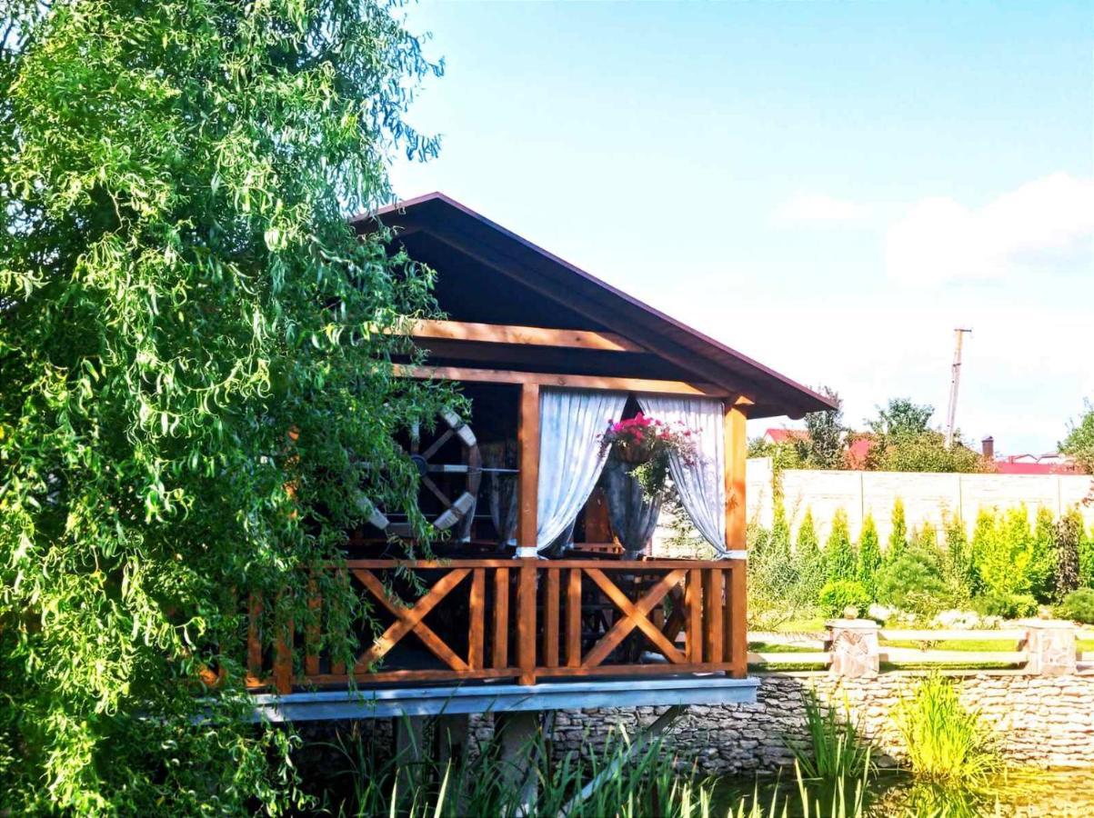 Готельно-Ресторанний Комплекс Прованс Парк Potchaïv Extérieur photo