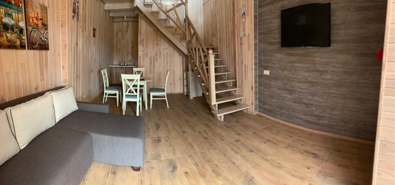Готельно-Ресторанний Комплекс Прованс Парк Potchaïv Extérieur photo